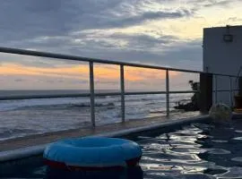 Residence in La Libertad - CR Beach