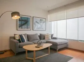 Sleek 2BR in Miraflores