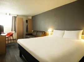 Ibis Orly Chevilly Tram 7