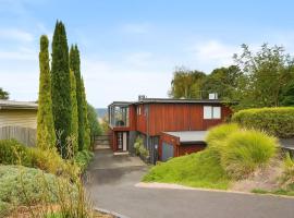 Nature Comfort Views Dromana Family Retreat, hotel v destinaci Dromana