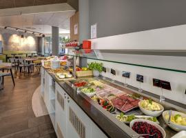 Novotel Suites München Parkstadt Schwabing, hotel in Munich