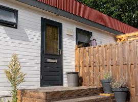 Chalet de Bosrand, hotel in Anloo