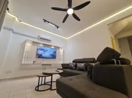 Nilai Modern Homestay 4R3B-12PAX