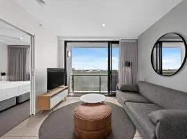 Riverside 1BR Apt with King Bed and Pool!