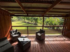 Moana Lodge โรงแรมในRaiatea
