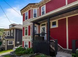 Victorian 4BR 25BA 2Parking Near Parks & DT