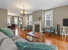 Victorian 4br 25ba 2parking Near Parks & Dt