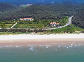 Taean Janggong Pension, hótel í Taean
