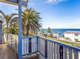 Relaxing Kiama Retreat with Garden & Comfort