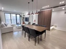 Vintage-Style, Fully Equipped Apartment with 3Bedroom