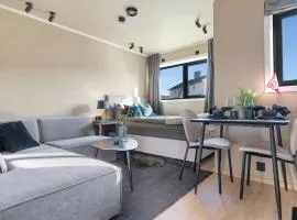 Premium Studio by Arctic Seasons - A Cozy Luxury Escape at the Top of Tromsø