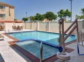 Comfort Inn DFW Airport North, hótel í Coppell