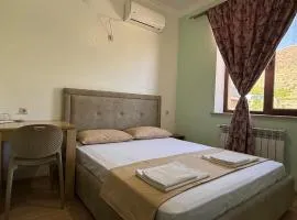 Siran Guest House
