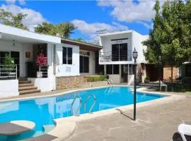 VILLA NAPOLI