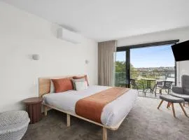 Iona Ave Suites I Geelong Accommodation I regionalXscapes