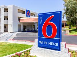 Motel 6 Tempe, AZ Phoenix Airport Priest Dr, hotell i Tempe