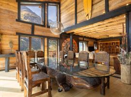 Viesnīca Black Diamond - Chalet Ubud pilsētā Tiņa