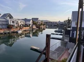 Spinnaker Quays Waterfront Villa