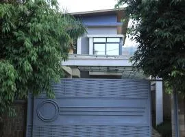 KIGALI QUEENs HOME AND APARTMENTS