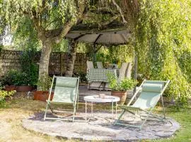 Vacation Dream with Sea View, Sauna, Patio & BBQ