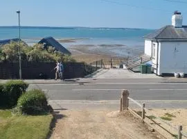 Hill Head - Large cottage with sea views - 5 bed, slp 10