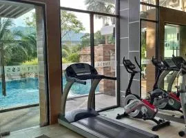 Plus 2 condo by Tida 111