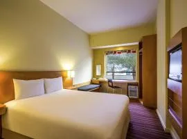 ibis Mall Avenue Dubai