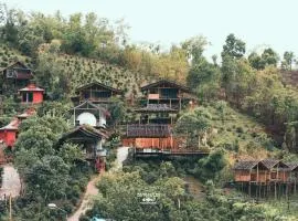 เห็ดเหลือง Hedreung banrakthai homestay and camping