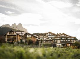 Wellnesshotel Der Engel - Tannheimer Tal，位于格伦的豪华酒店