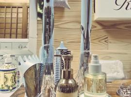 Super Pilgrimage Inn Karyogo A Private Retreat Just for You, hotel with hot tubs in Nahari