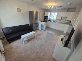 2 bedroom house in Moreton Hall