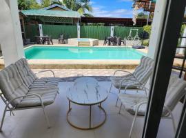 JMC6 Villa Bolod Panglao Bohol - Sweet Caroline Travel Hub, hotel en Panglao