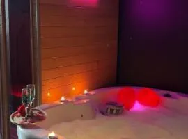 Maison Soleya Brussels, private spa and love room