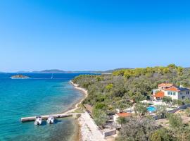 Villa Lara, hotel v destinaci Verunić