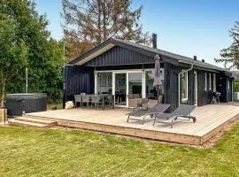 2 Bedroom Awesome Home In Bogense