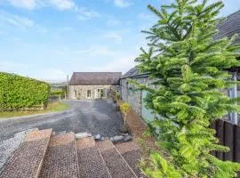 Adventurers Abode - Uk48387