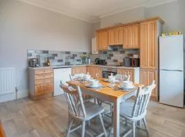 Oak - Uk38687