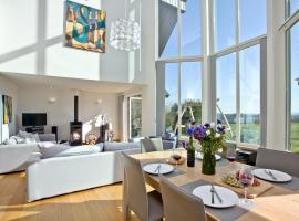 Quantock Lodge, hotel in Chillington