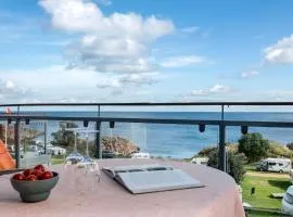 Amazing Apartment In Gudhjem With Wifi