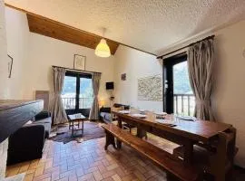 Spacieux Triplex 4 pièces, 7 couchages, proche pistes, parking, calme - FR-1-330F-74