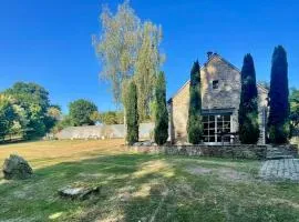Gites la Rifflais - L'étang - vue sur étang privé