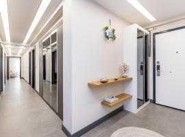 Utopia Suites 12, hotel in Bornova