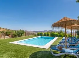 Casa La Sombra de la Parra Antequera - La Higuera by Ruralidays