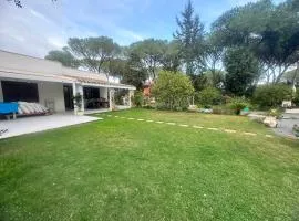 Villa with garden 1000m to 300m from the sea in PULA