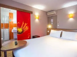 Hôtel Ibis Styles Bourges - Piscine extérieure chauffée - Restaurants à proximité