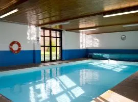 Robin's Retreat - Uk6548