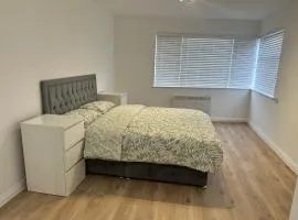 Near Beach - Sleeps 3 - Central - Sea View
