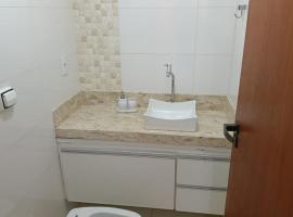 Apartmento duplex, hotel di Araxá