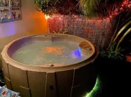Private studio with pool and a jacuzzi near beach