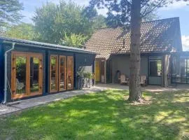 Amazing Home In Lauwersoog With Wifi